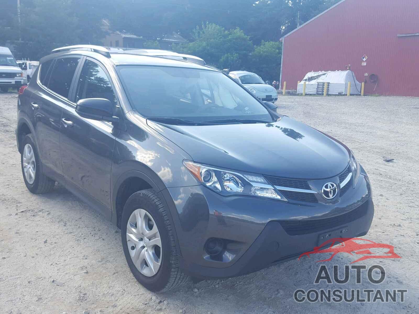 TOYOTA RAV4 LE 2015 - JTMBFREV1FJ046715