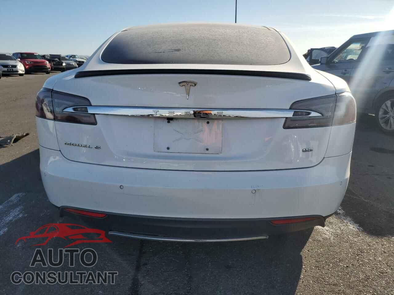 TESLA MODEL S 2015 - 5YJSA1E11FF114290