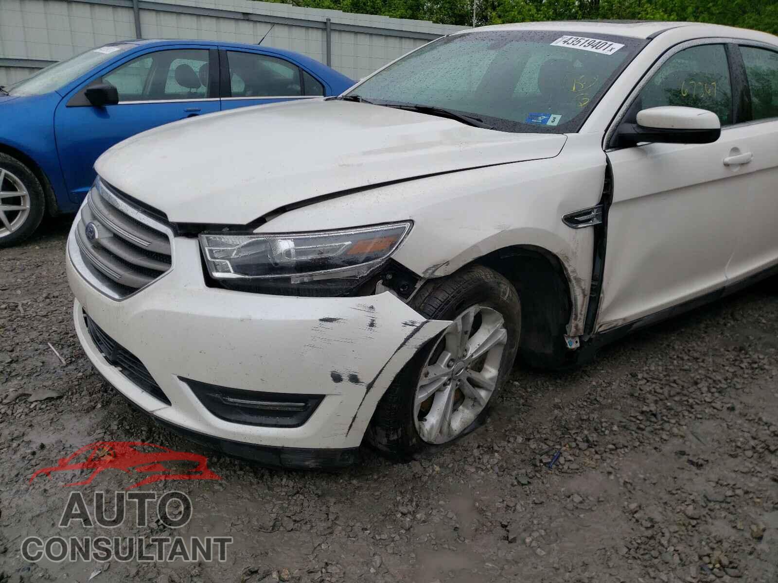 FORD TAURUS 2017 - 1FAHP2E85HG142944