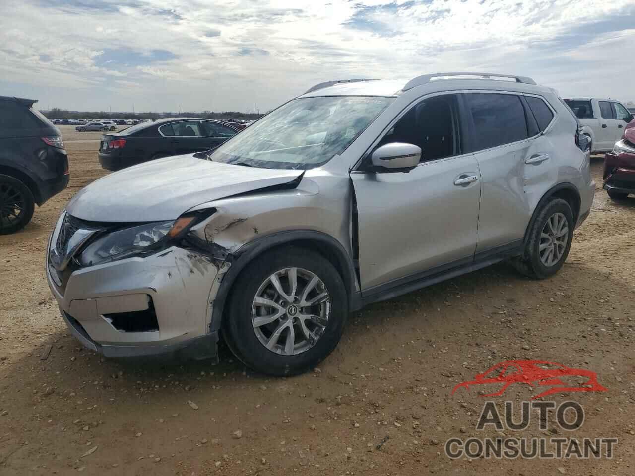 NISSAN ROGUE 2018 - KNMAT2MT6JP583713