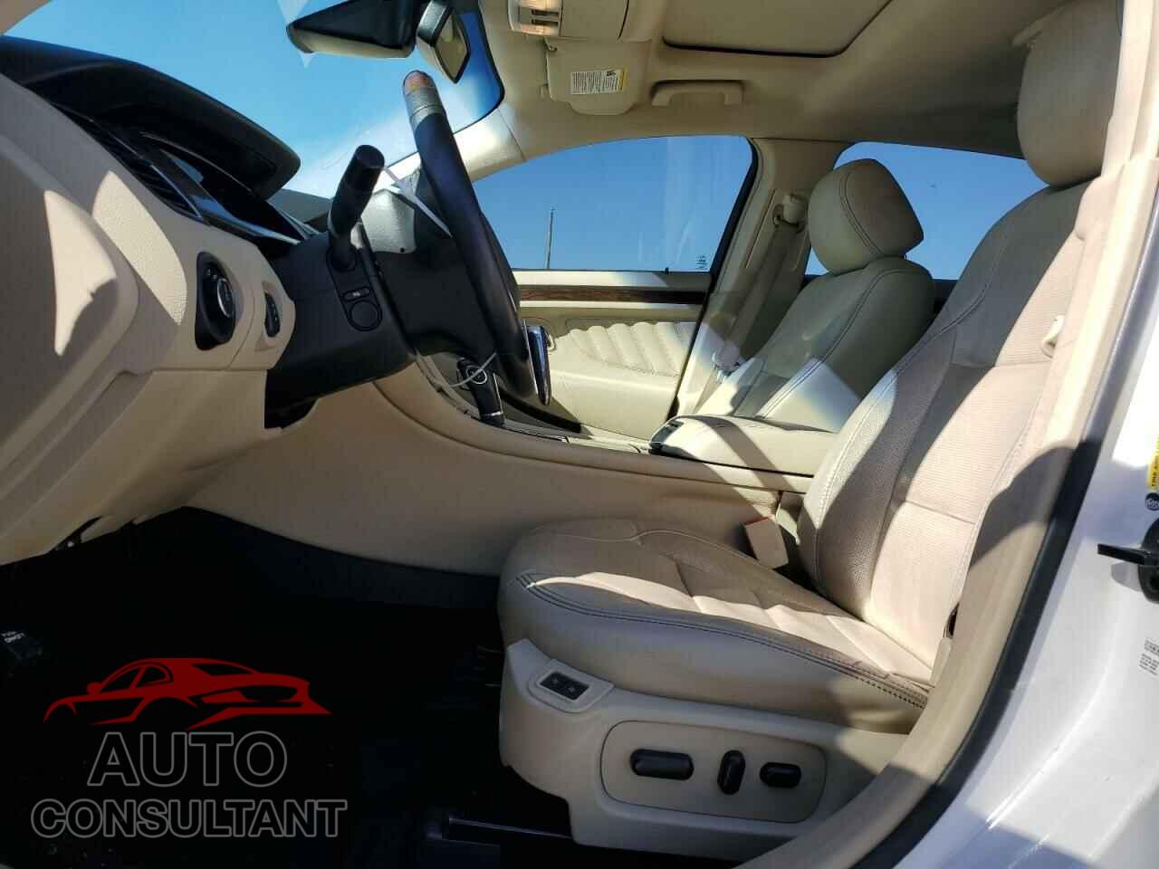 FORD TAURUS 2018 - 1FAHP2F86JG118043