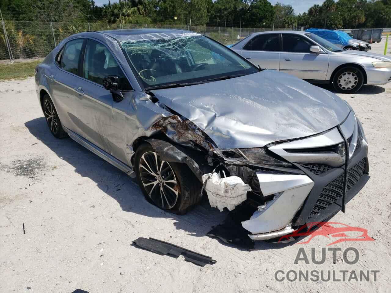 TOYOTA CAMRY 2020 - 4T1G11AK7LU979395
