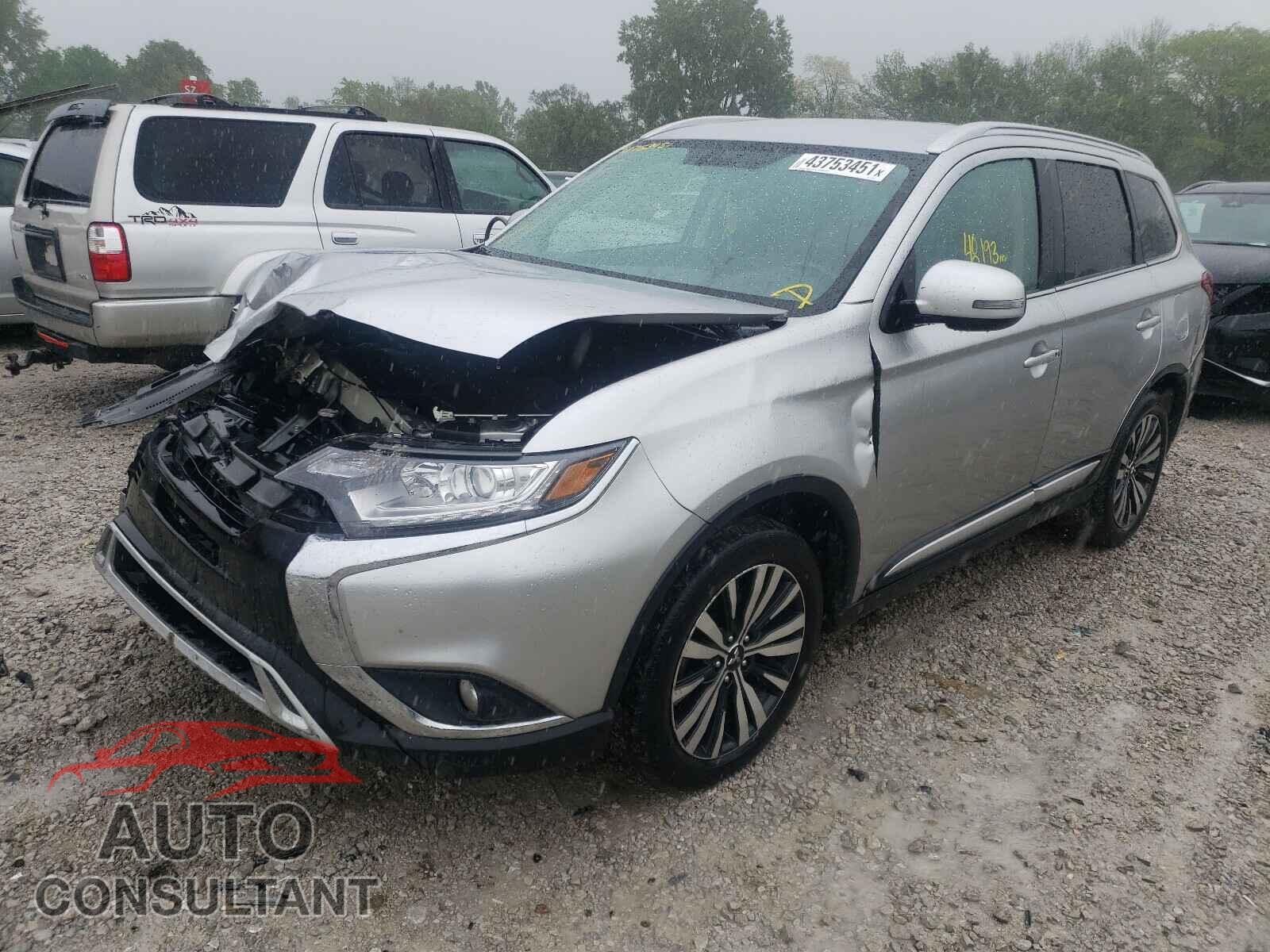 MITSUBISHI OUTLANDER 2019 - JA4AD3A33KZ034199