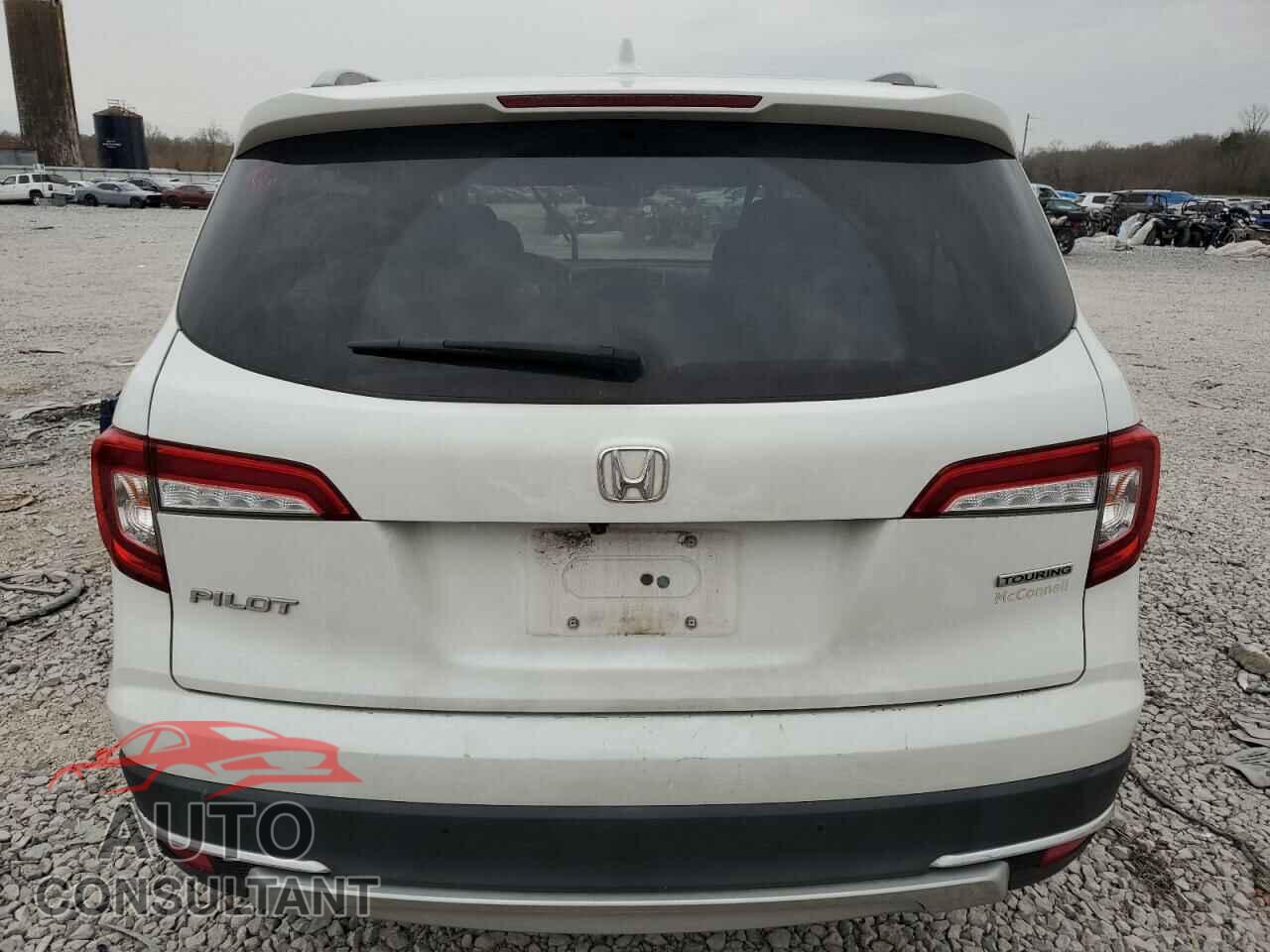 HONDA PILOT 2021 - 5FNYF5H69MB013313