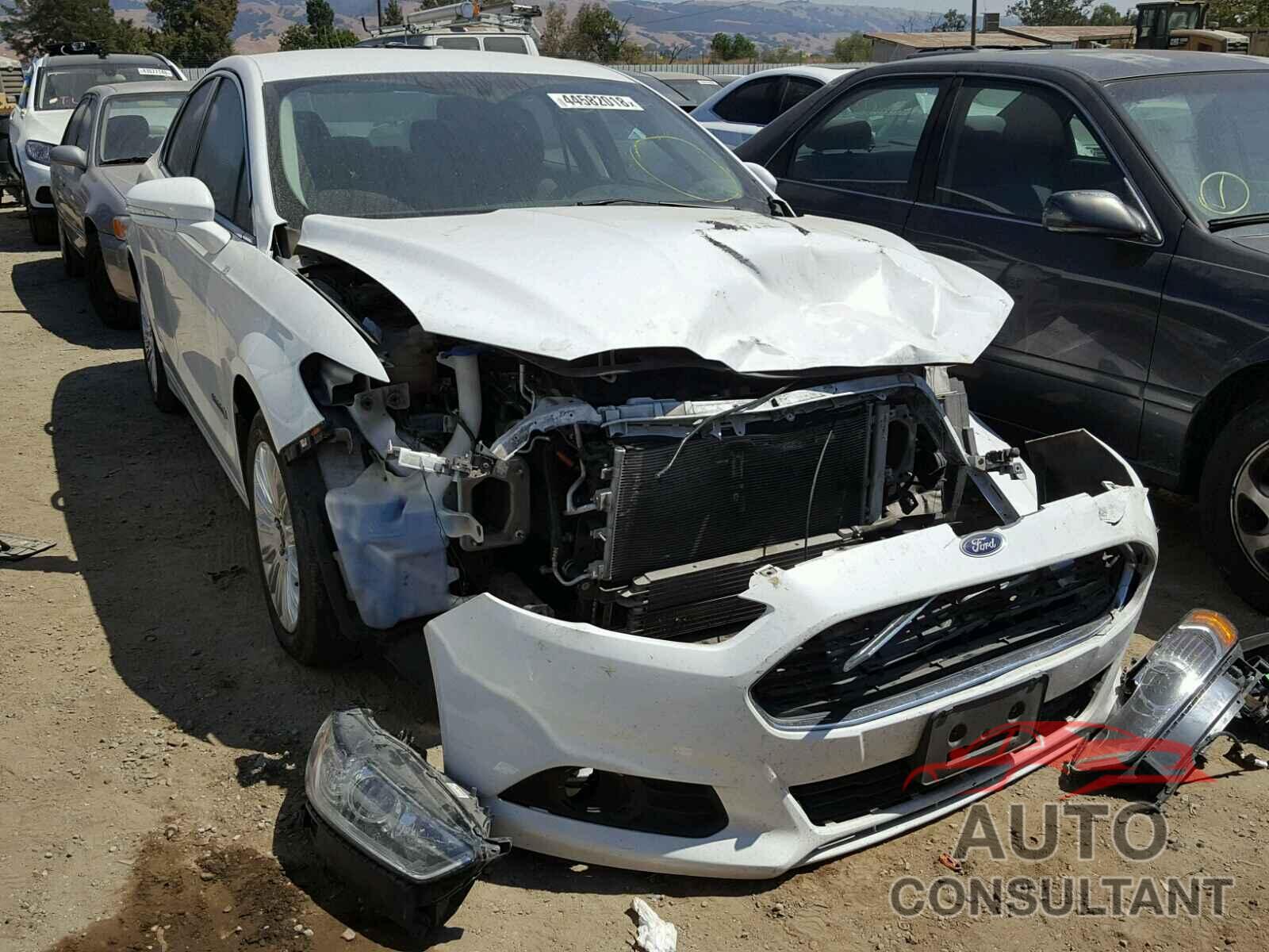 FORD FUSION 2015 - 3FA6P0LU4FR295820
