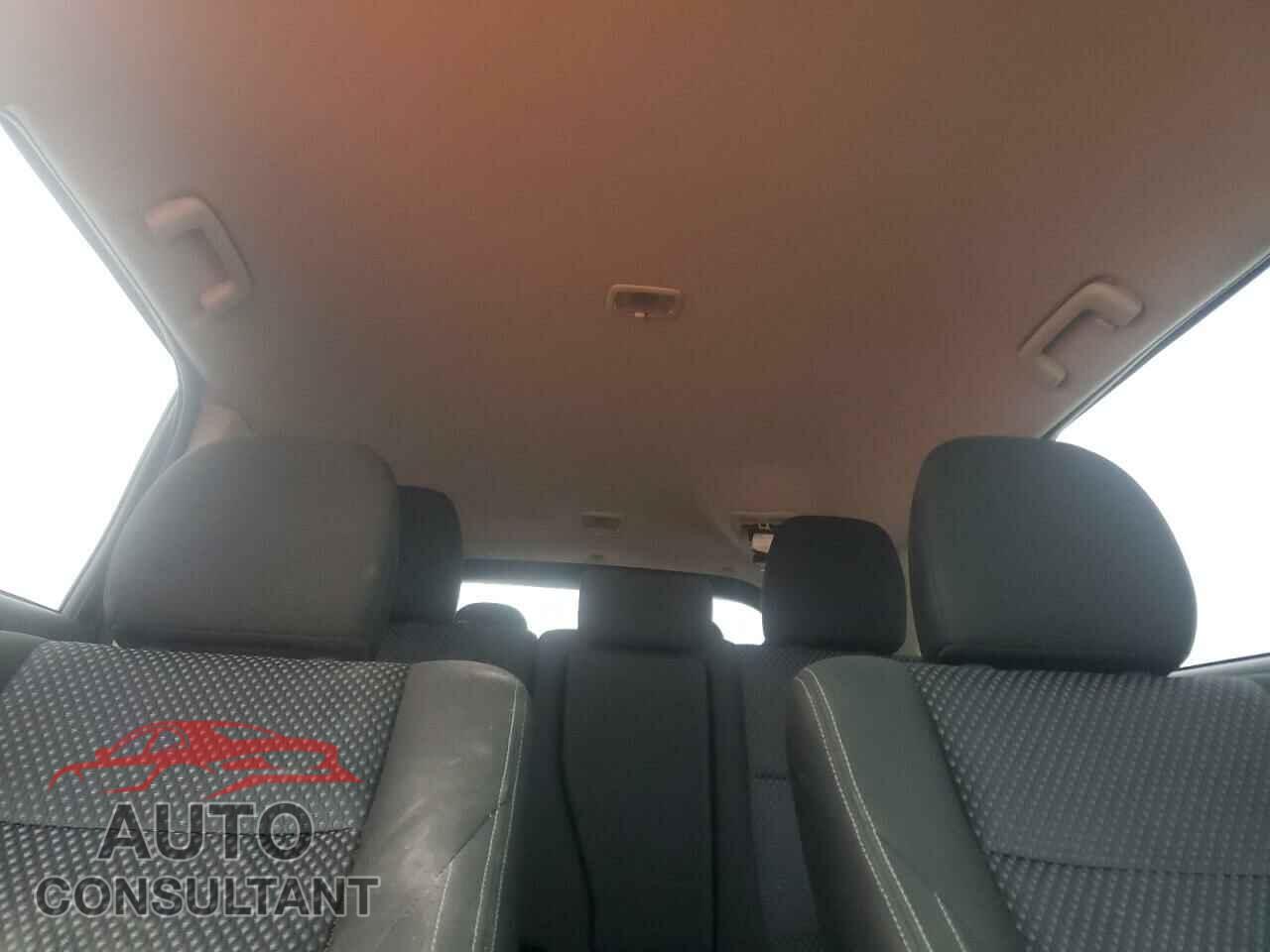 MITSUBISHI OUTLANDER 2017 - JA4AD2A39HZ013473
