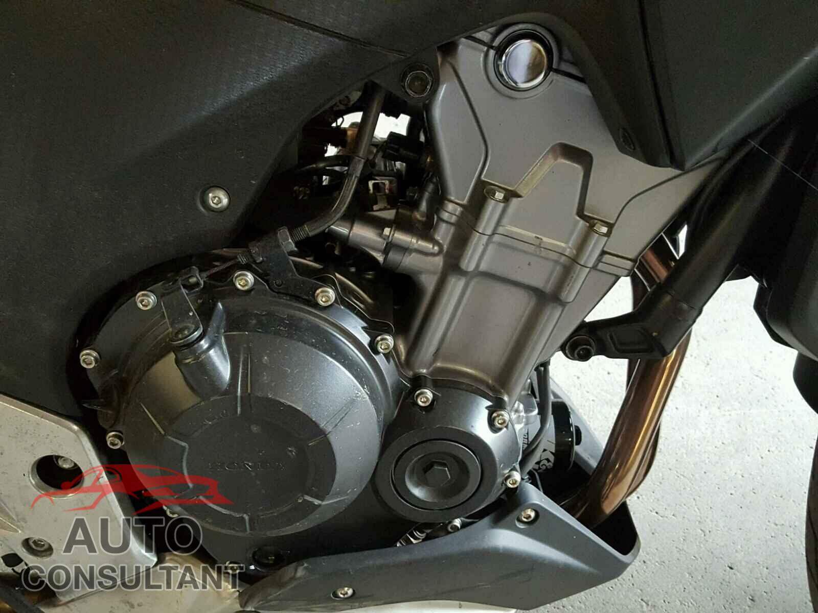 HONDA CB CYCLE 2015 - MLHPC4668F5200545