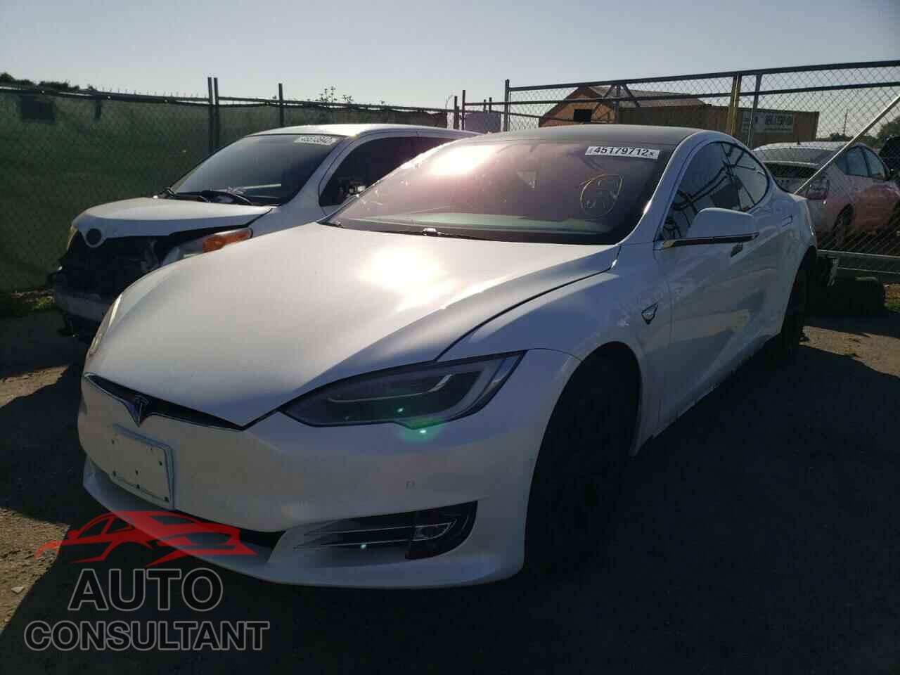 TESLA MODEL S 2018 - 5YJSA1E23JF266668