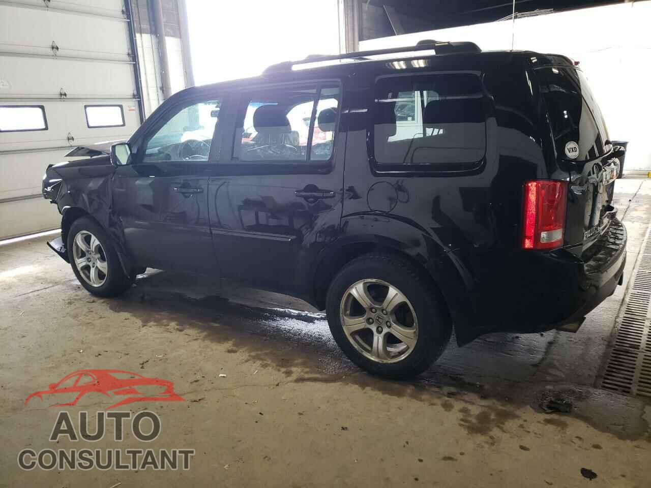 HONDA PILOT 2015 - 5FNYF4H72FB040455