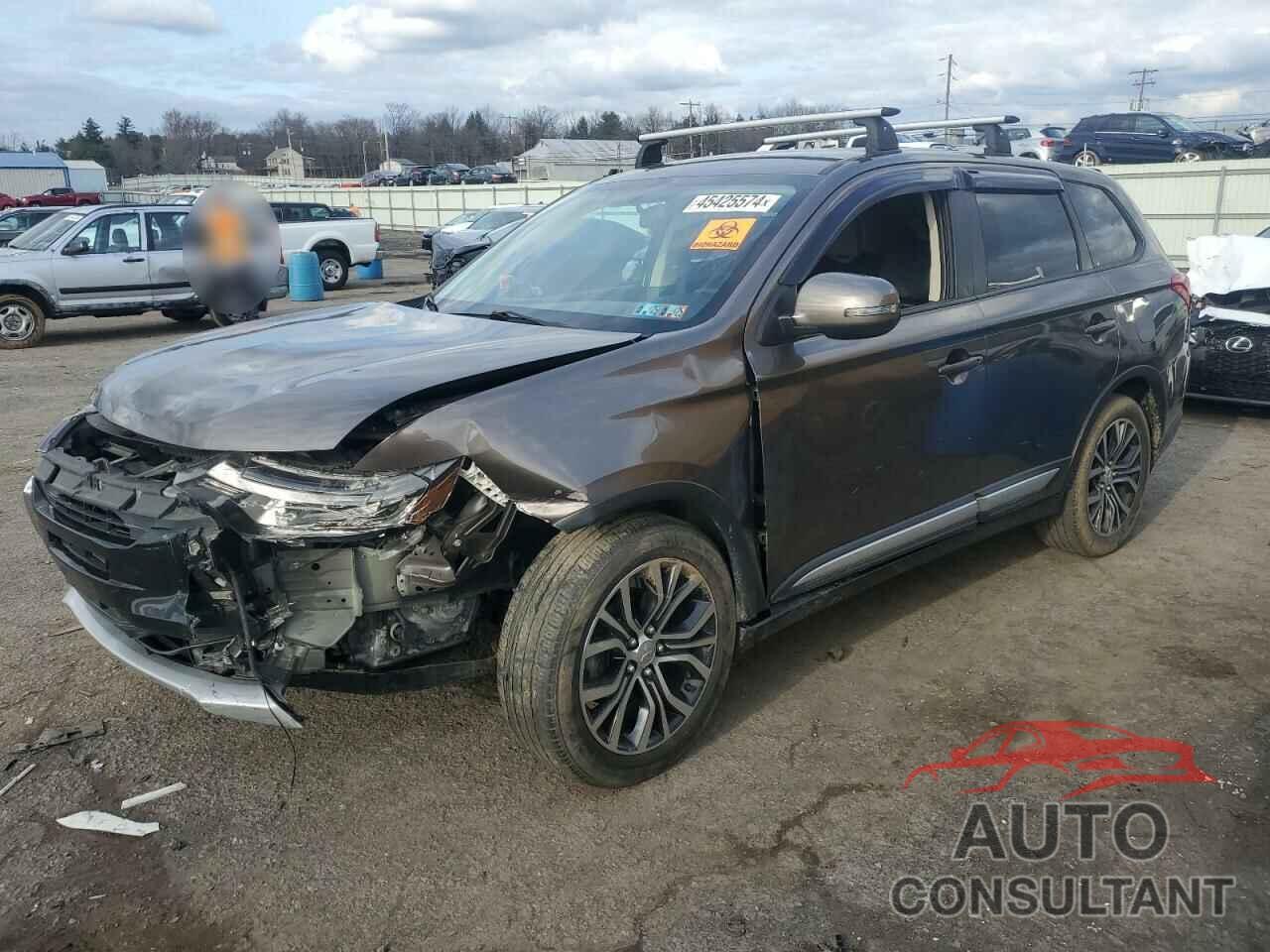 MITSUBISHI OUTLANDER 2018 - JA4AD3A39JZ014103