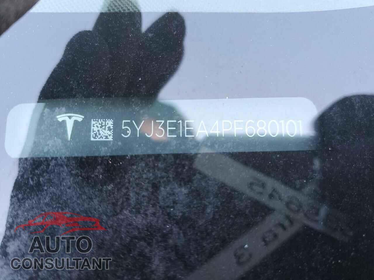 TESLA MODEL 3 2023 - 5YJ3E1EA4PF680101