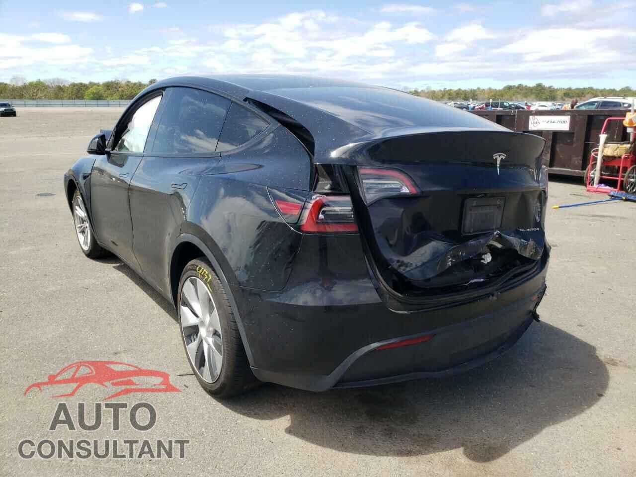 TESLA MODEL Y 2021 - 5YJYGDEE3MF196873