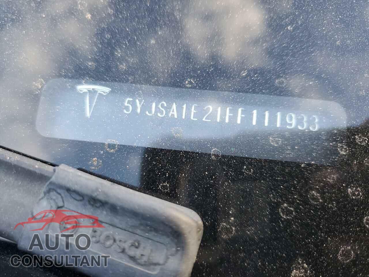 TESLA MODEL S 2015 - 5YJSA1E21FF111933