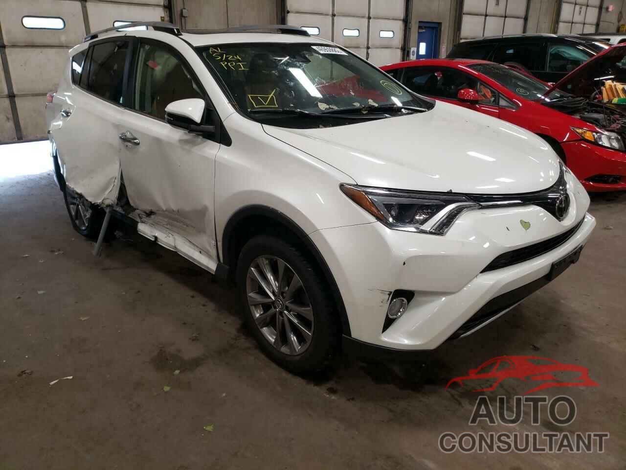 TOYOTA RAV4 2017 - JTMDFREV5HJ711661