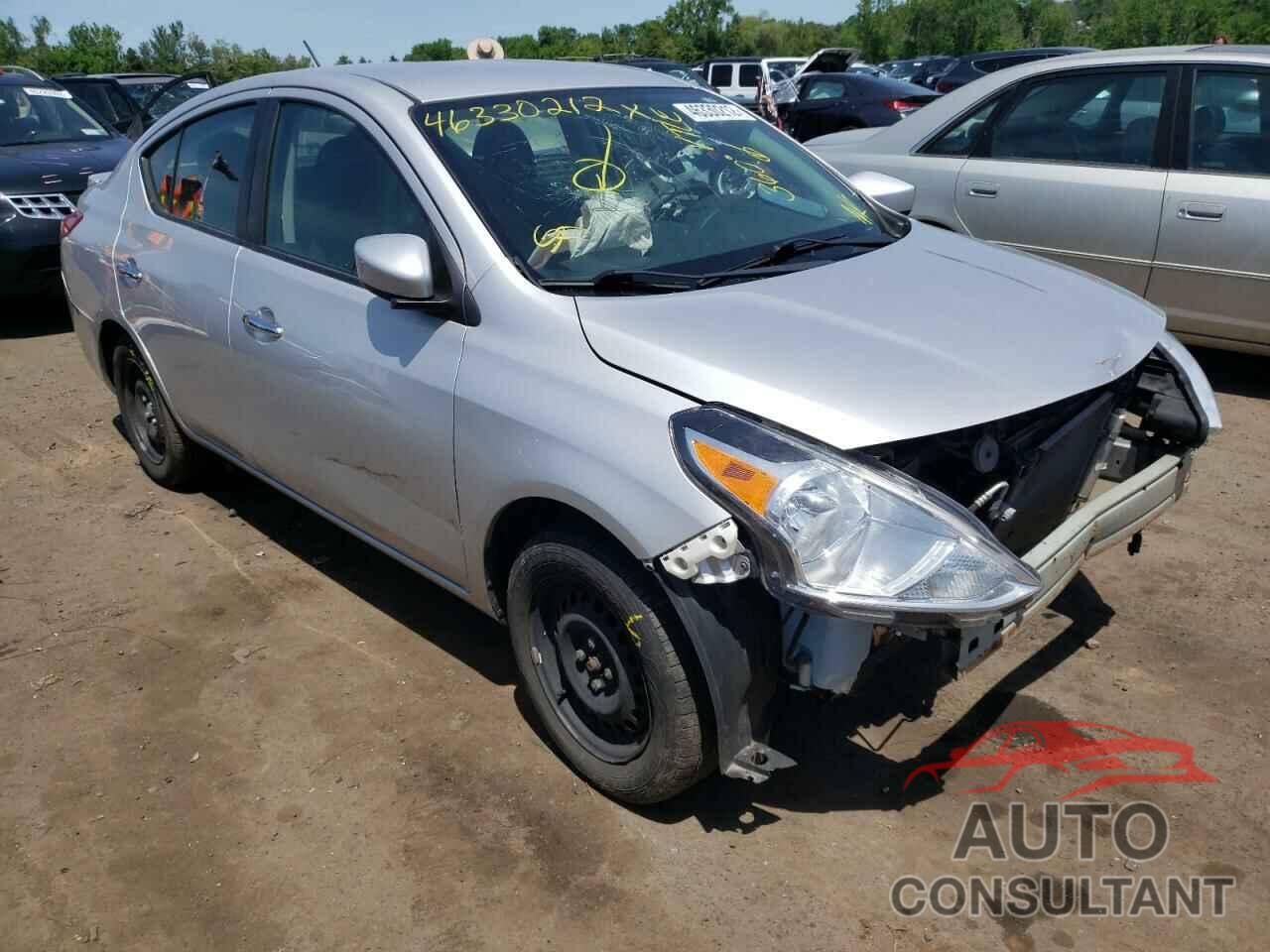 NISSAN VERSA 2018 - 3N1CN7AP9JL811578