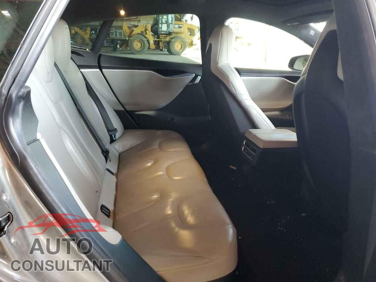 TESLA MODEL S 2016 - 5YJSA1E26GF131161