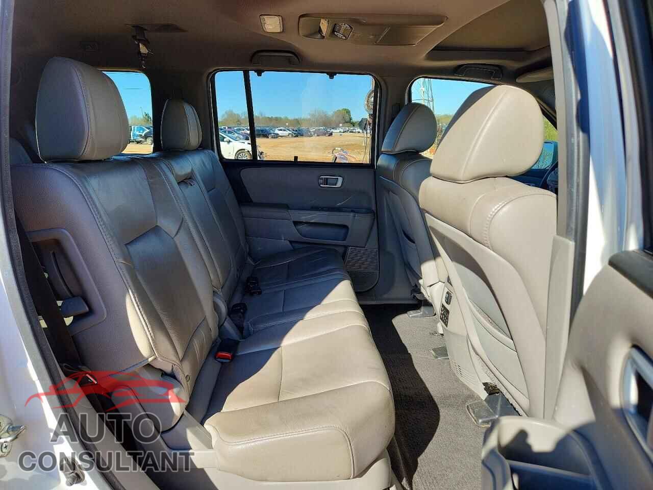 HONDA PILOT 2012 - 5FNYF3H93CB013871