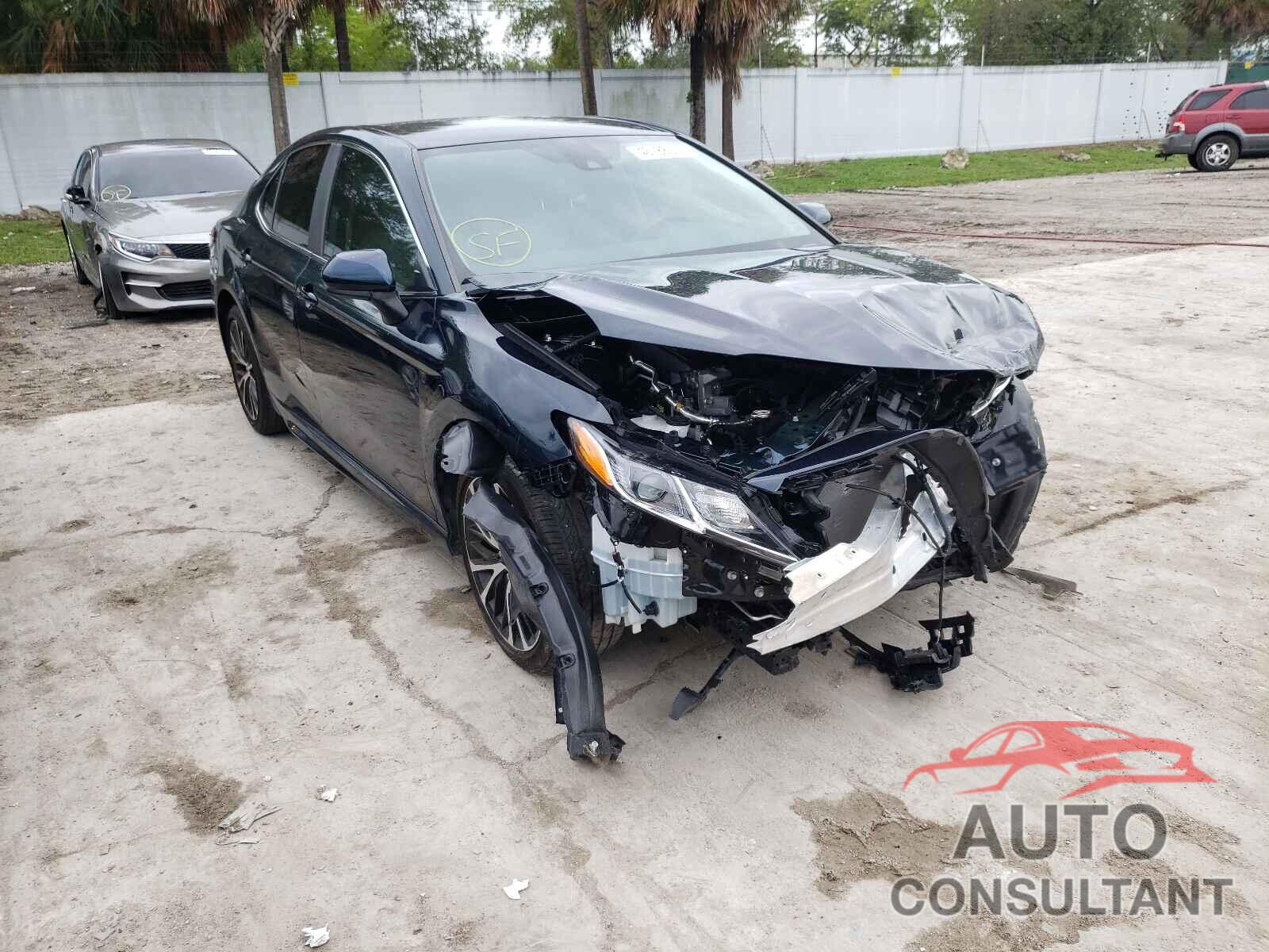 TOYOTA CAMRY 2019 - 4T1B11HK1KU294792