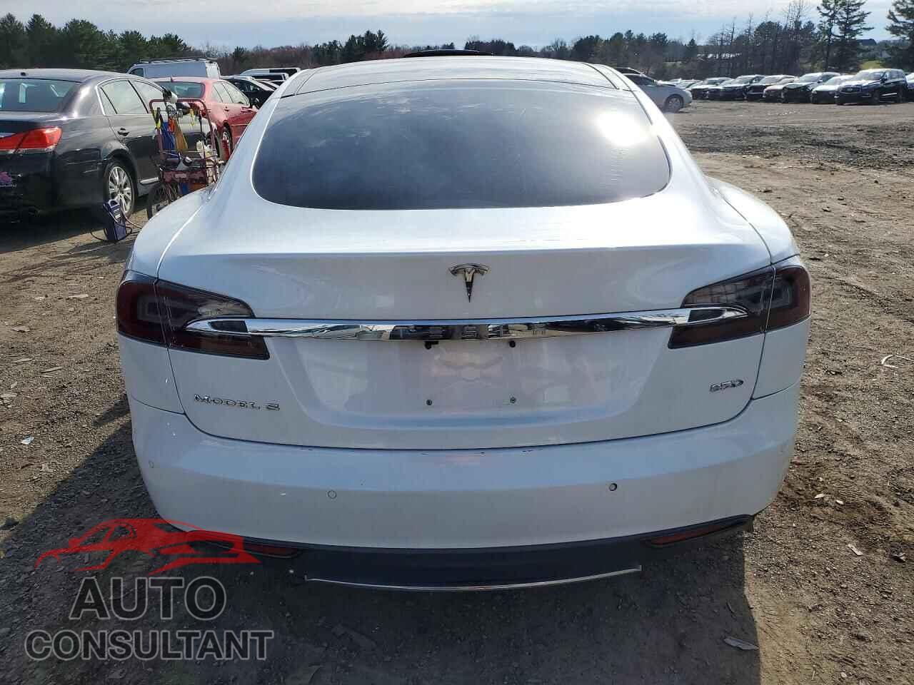 TESLA MODEL S 2015 - 5YJSA1E27FF104176