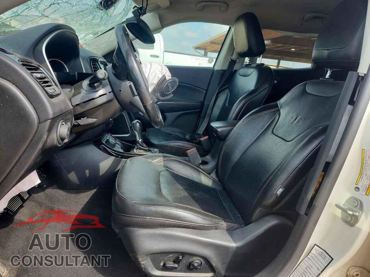 JEEP COMPASS 2020 - 3C4NJDCB0LT147174