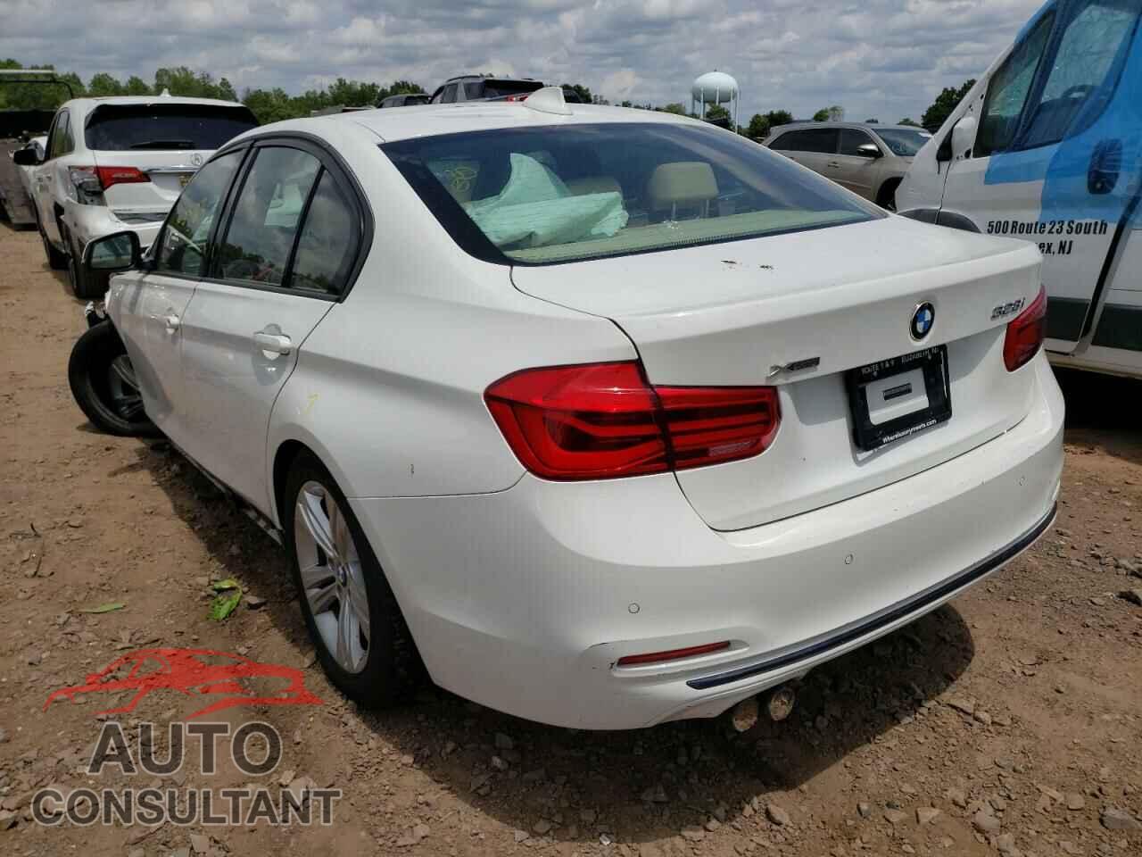 BMW 3 SERIES 2016 - WBA8E3G54GNU01472