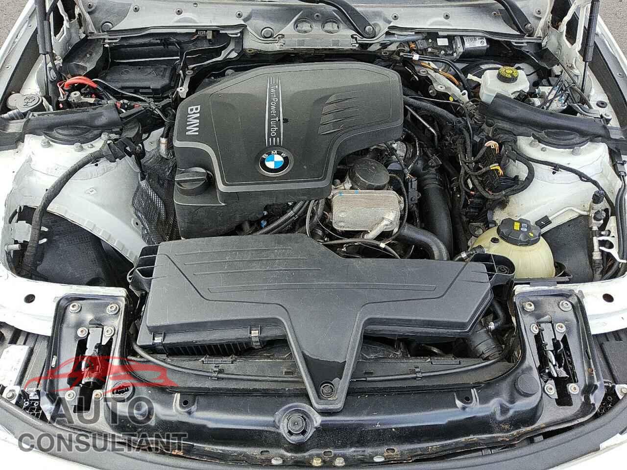 BMW 3 SERIES 2016 - WBA8E3G50GNU03445