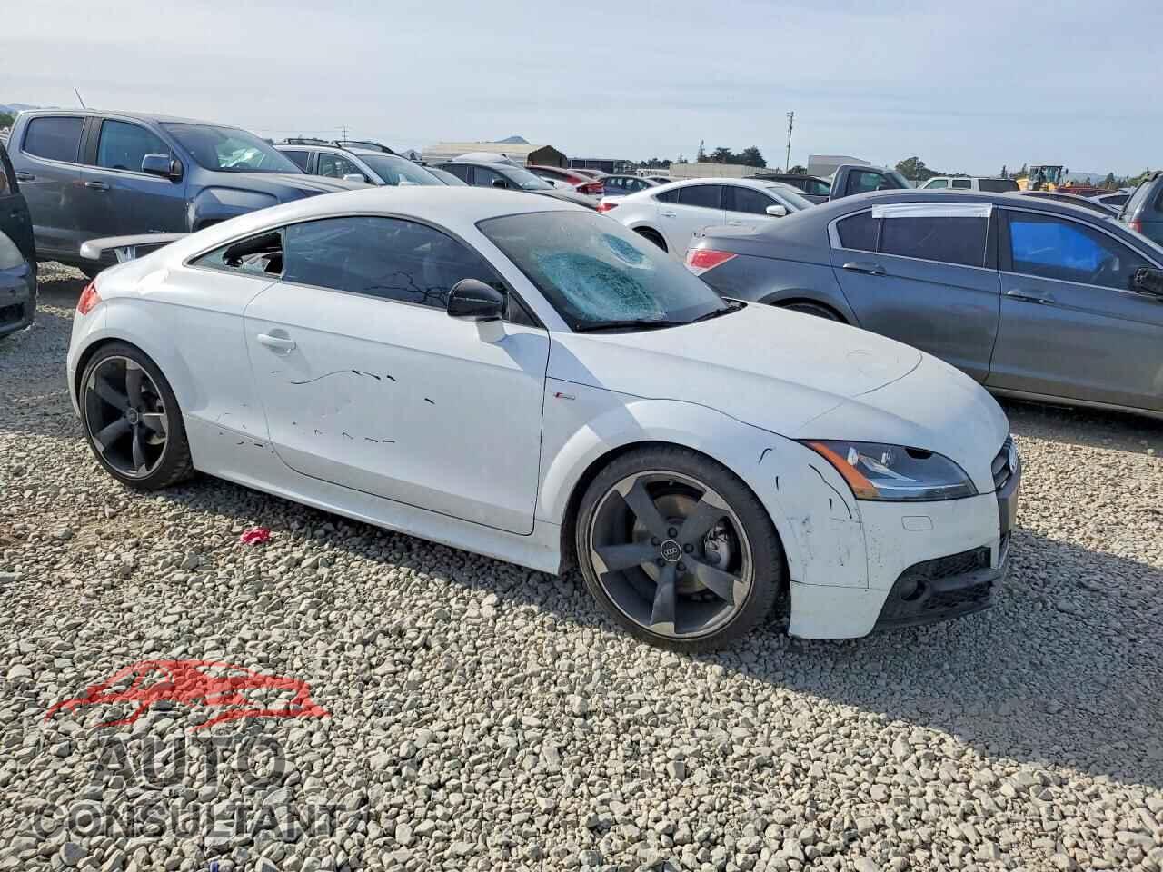 AUDI TT 2014 - TRUBFAFK5E1005093