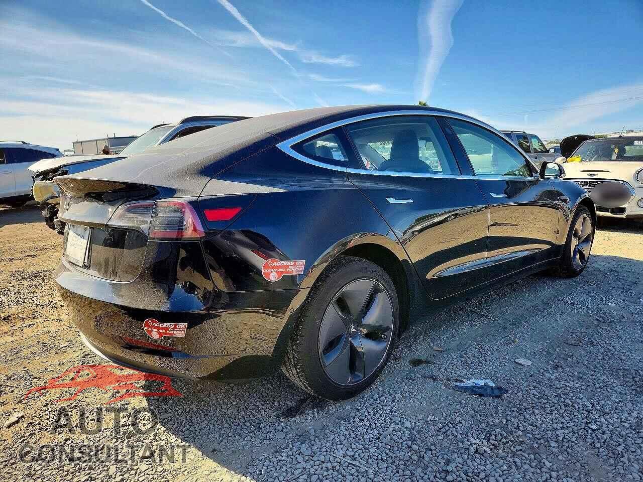 TESLA MODEL 3 2018 - 5YJ3E1EA4JF013939