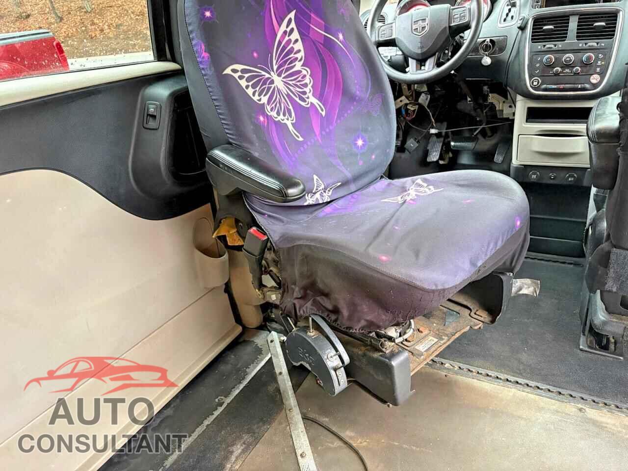 DODGE CARAVAN 2015 - 2C4RDGCG0FR712357