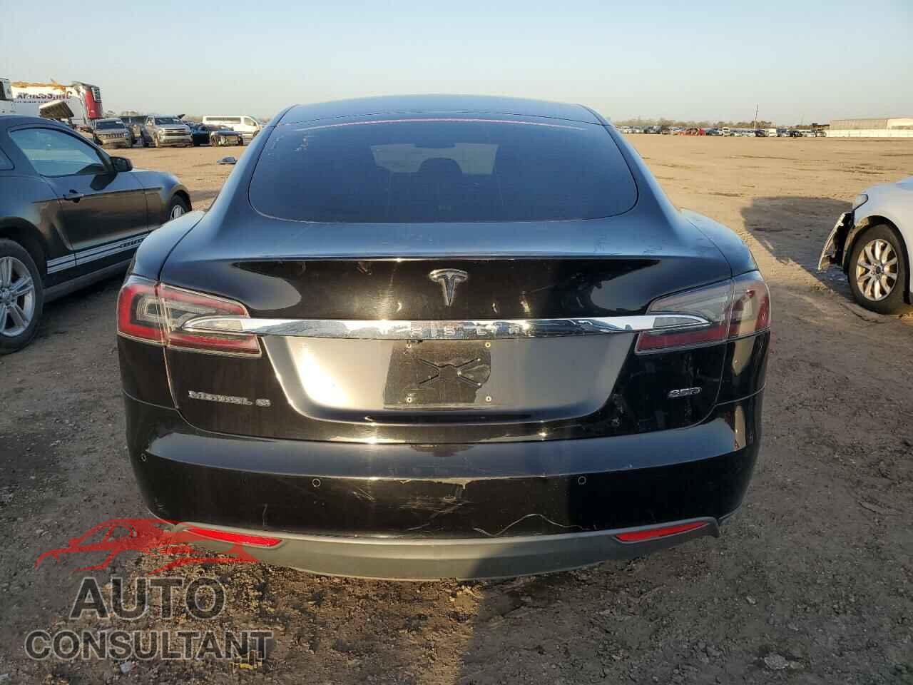 TESLA MODEL S 2016 - 5YJSA1E2XGF126609