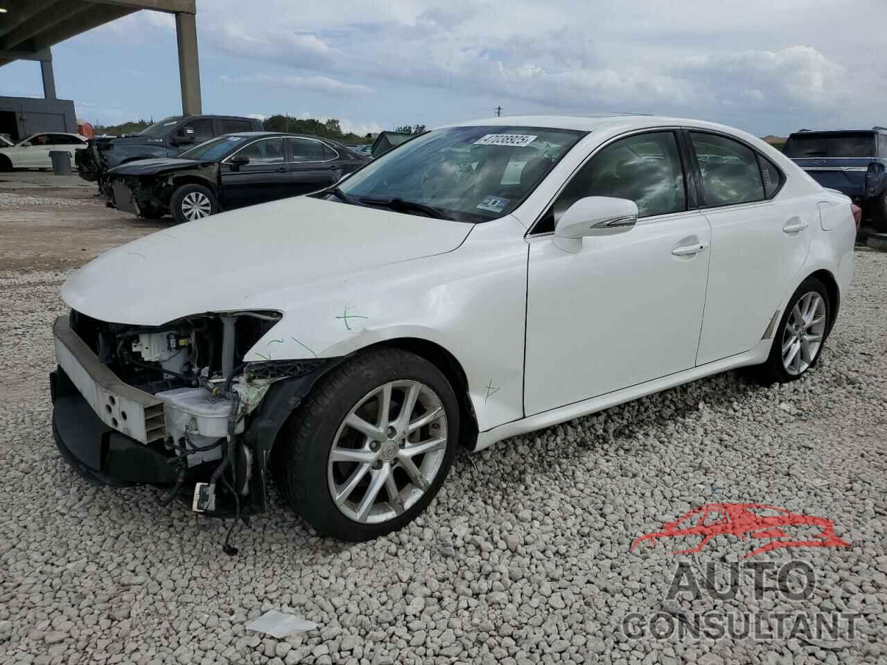 LEXUS IS 2011 - JTHCF5C29B2035017