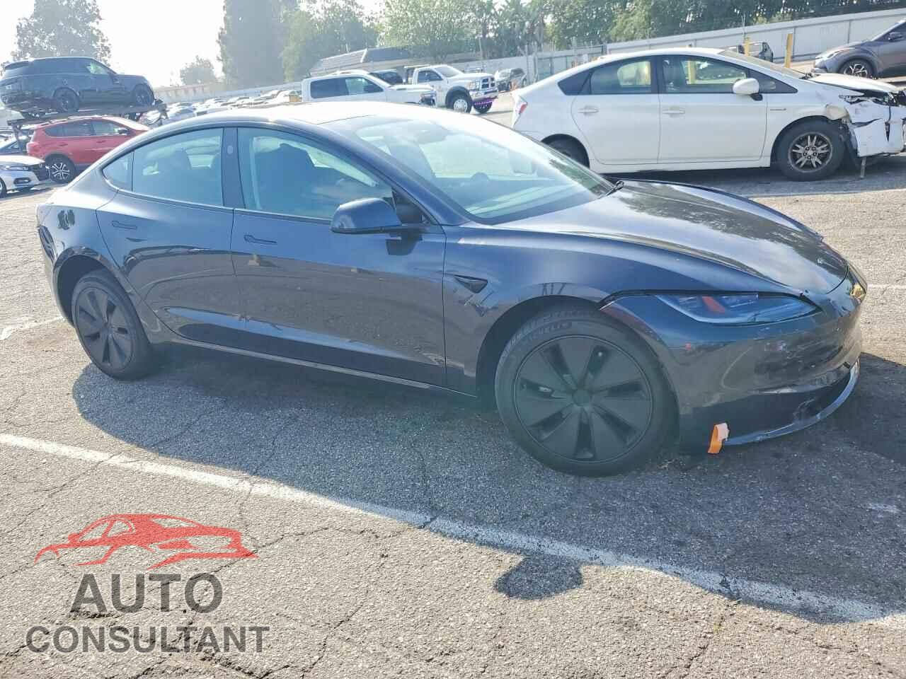 TESLA MODEL 3 2024 - 5YJ3E1EA9RF782139