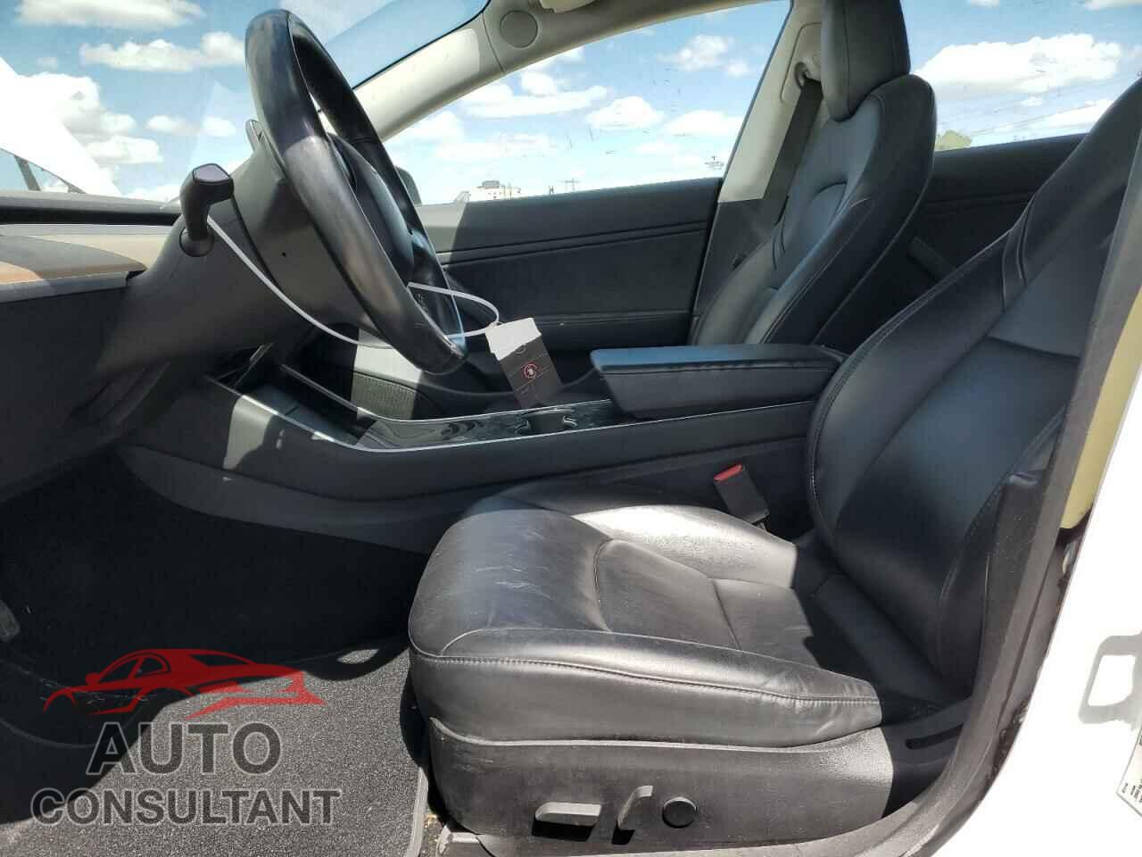 TESLA MODEL 3 2018 - 5YJ3E1EB5JF066755
