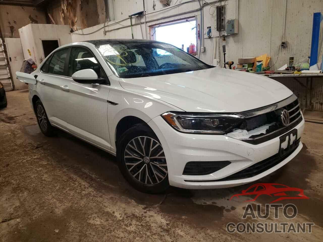 VOLKSWAGEN JETTA 2019 - 3VWEB7BUXKM124668