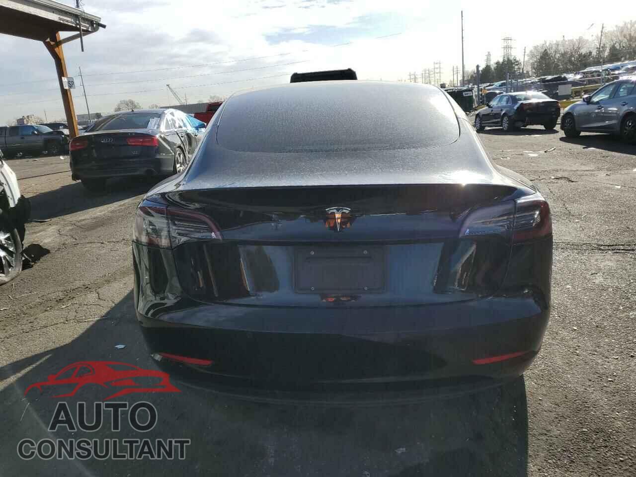 TESLA MODEL 3 2018 - 5YJ3E1EA9JF176389