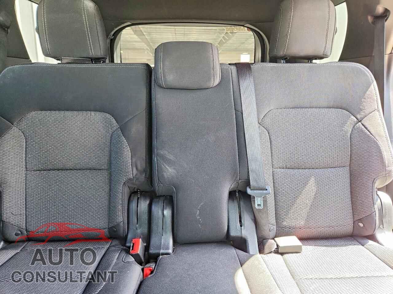 FORD EXPLORER 2017 - 1FM5K8D88HGA11289