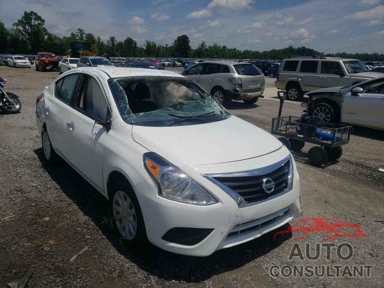 NISSAN VERSA 2019 - 3N1CN7AP7KL853135