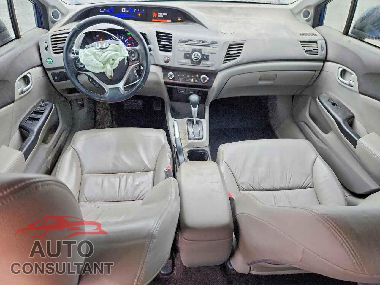 HONDA CIVIC 2012 - 2HGFB2F98CH573011