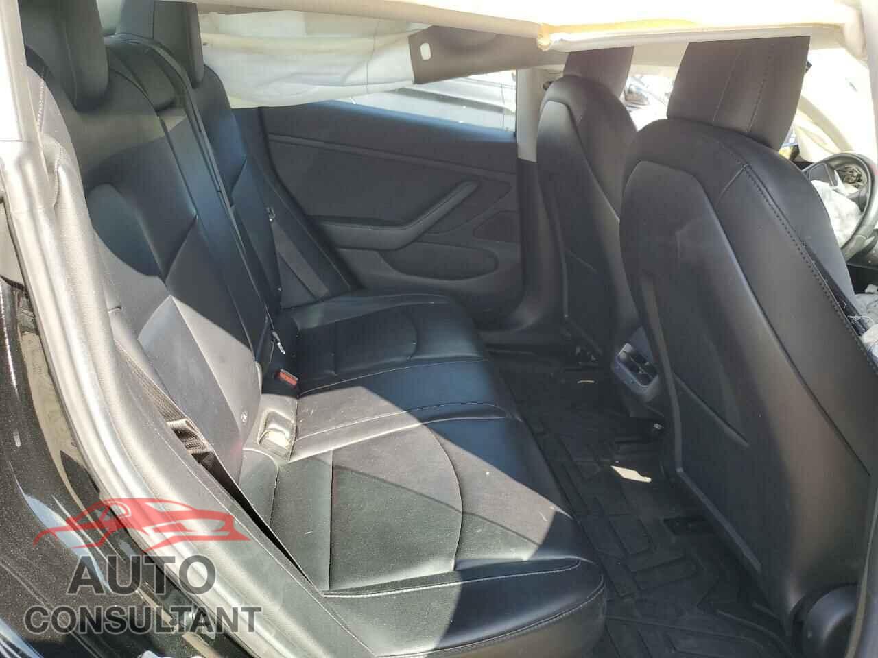 TESLA MODEL 3 2018 - 5YJ3E1EA3JF003841
