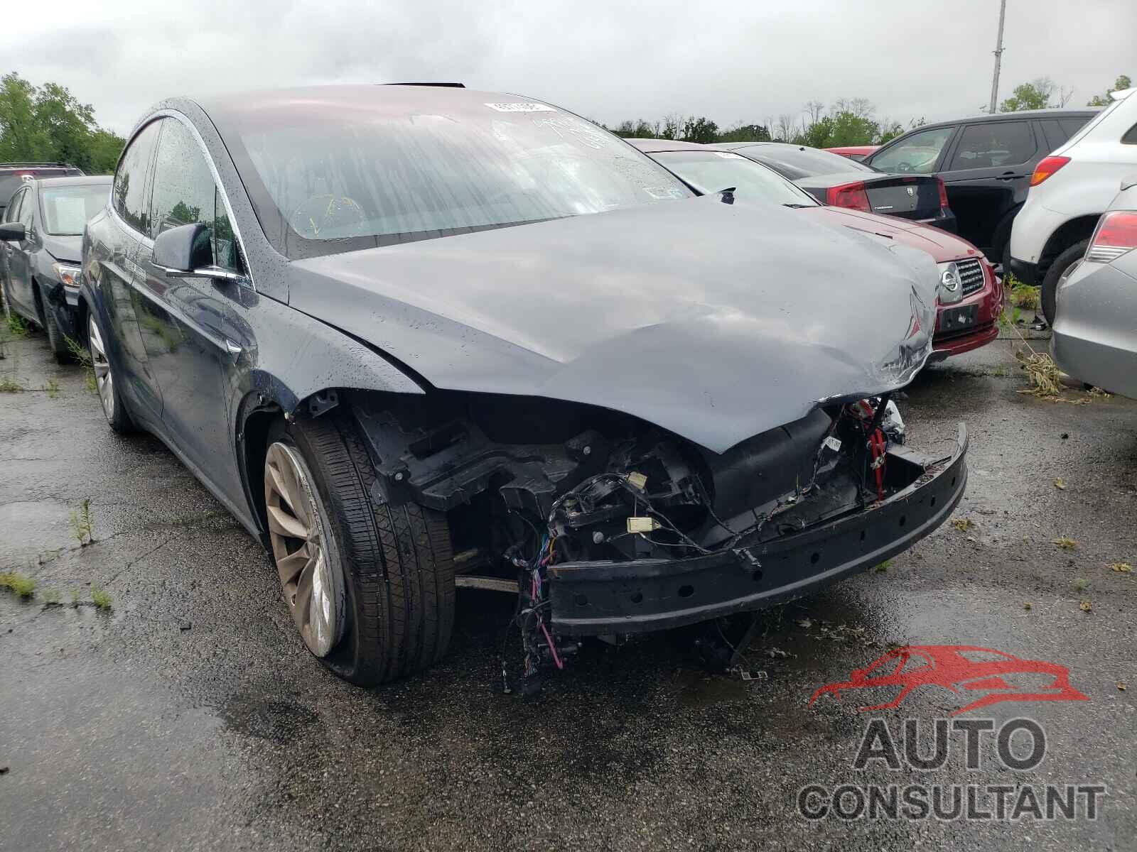 TESLA MODEL X 2017 - 5YJXCBE20HF065813