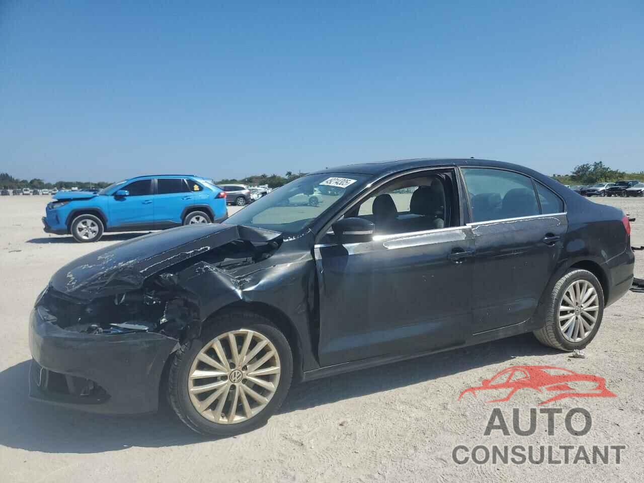VOLKSWAGEN JETTA 2011 - 3VWGX7AJ3BM315673