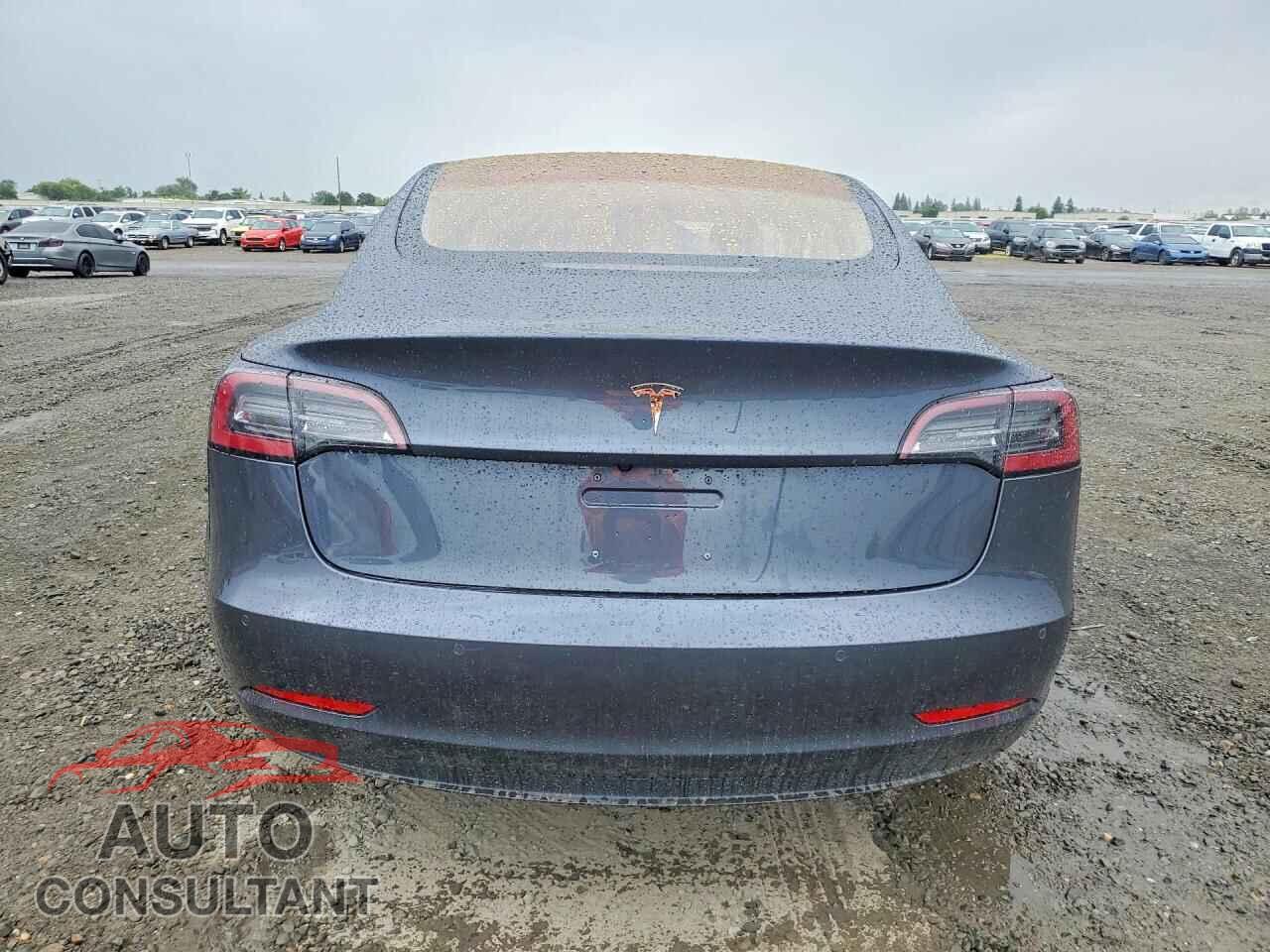 TESLA MODEL 3 2018 - 5YJ3E1EA3JF046611