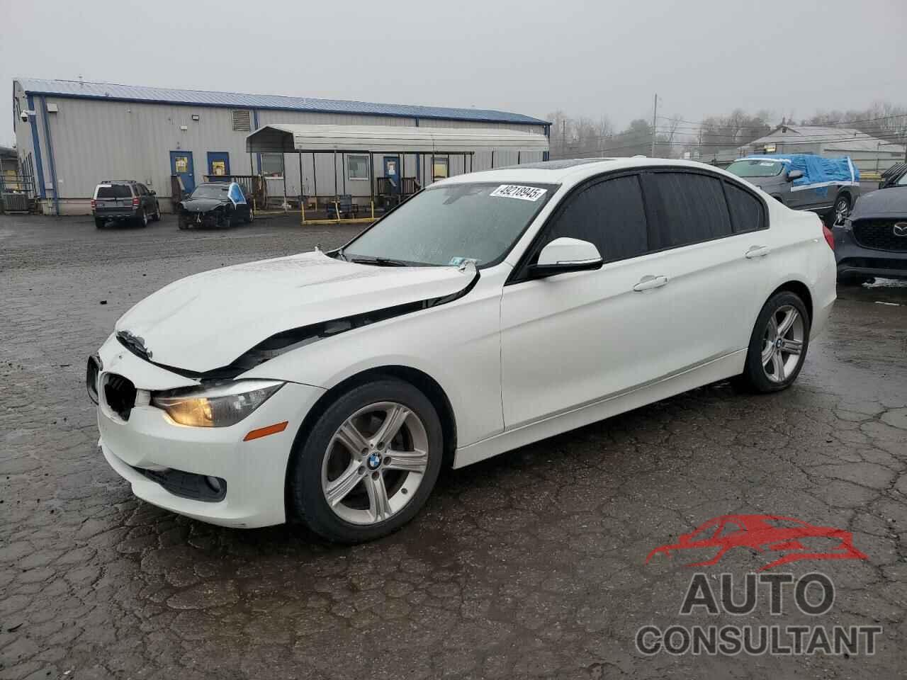 BMW 3 SERIES 2013 - WBA3C3C50DF979807