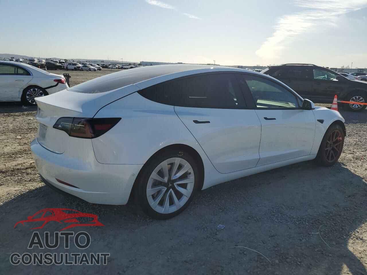 TESLA MODEL 3 2021 - 5YJ3E1EA6MF995221