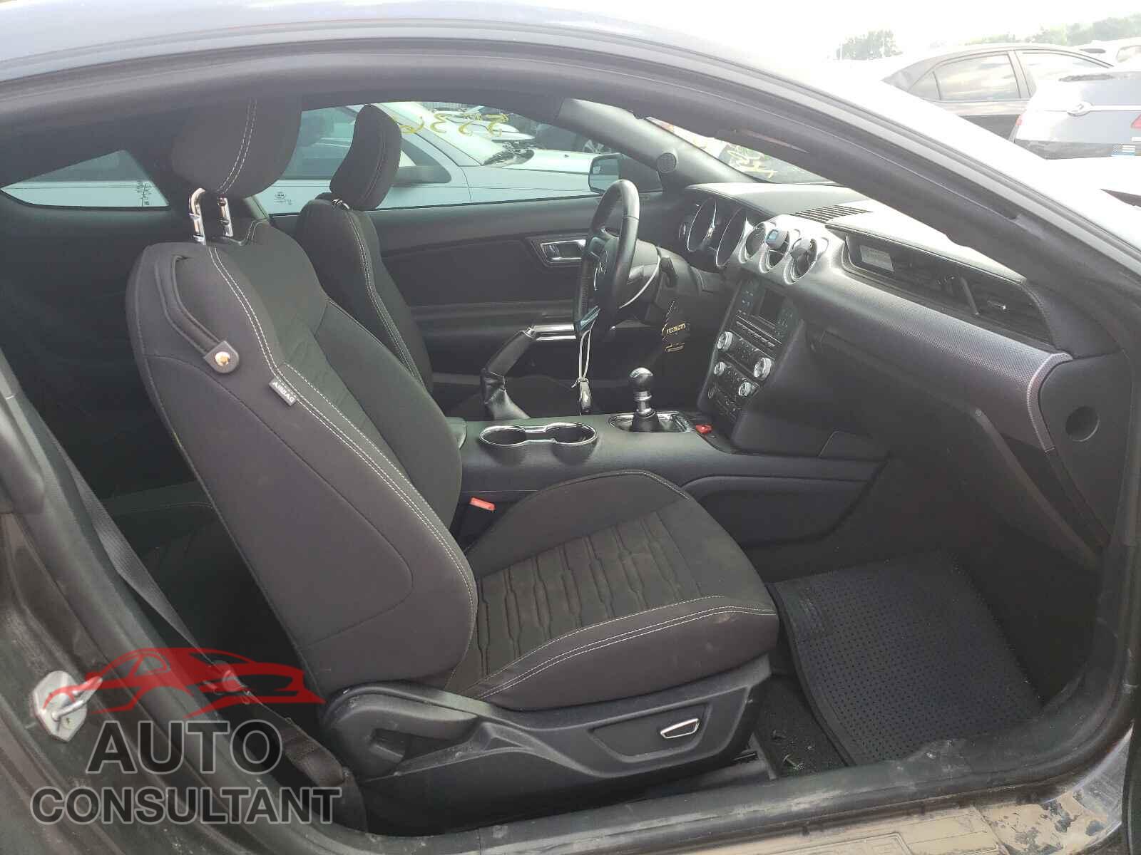 FORD MUSTANG 2017 - 1FA6P8TH0H5323331