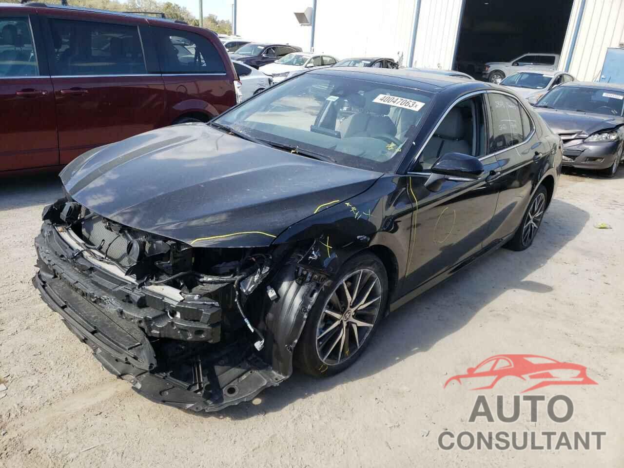 TOYOTA CAMRY 2021 - 4T1F11AK9MU615508