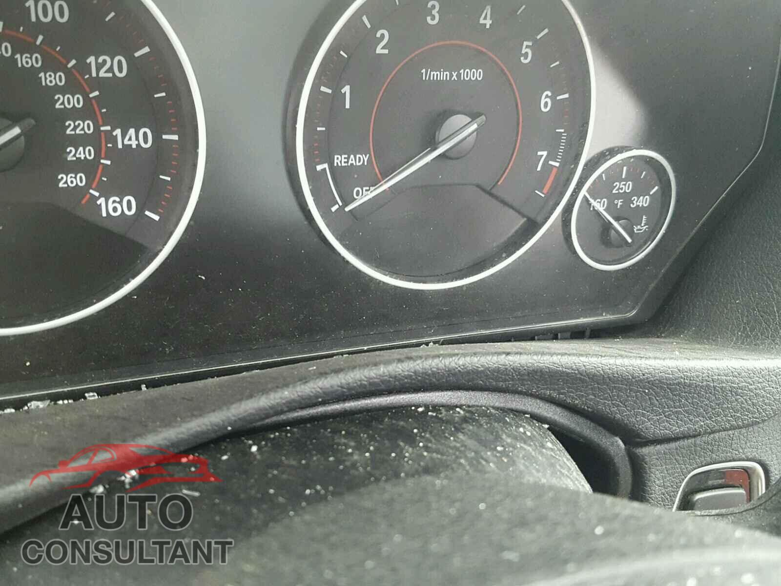 BMW 3 SERIES 2016 - WBA8E3G53GNU01270