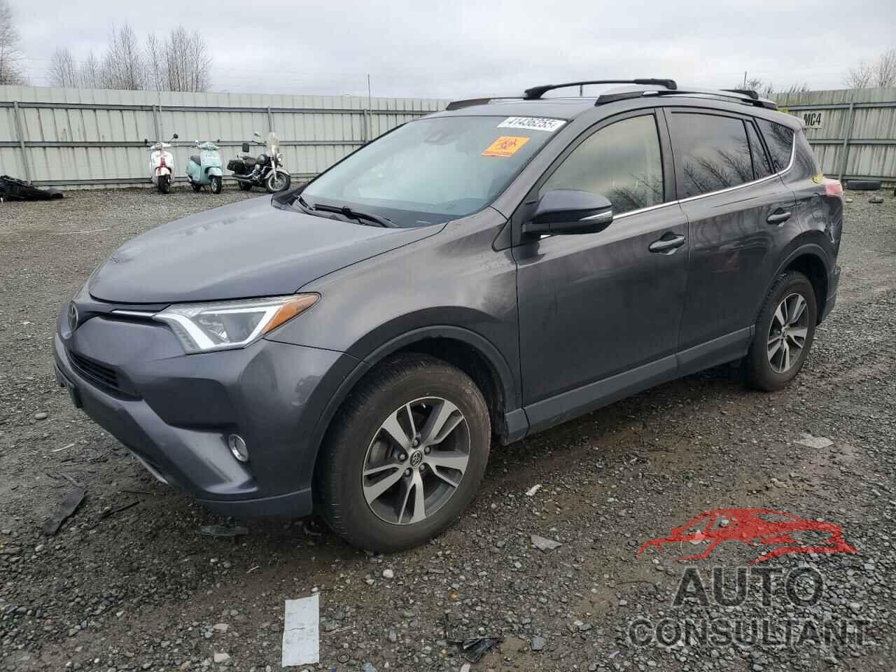 TOYOTA RAV4 2017 - JTMRFREV8HJ119127