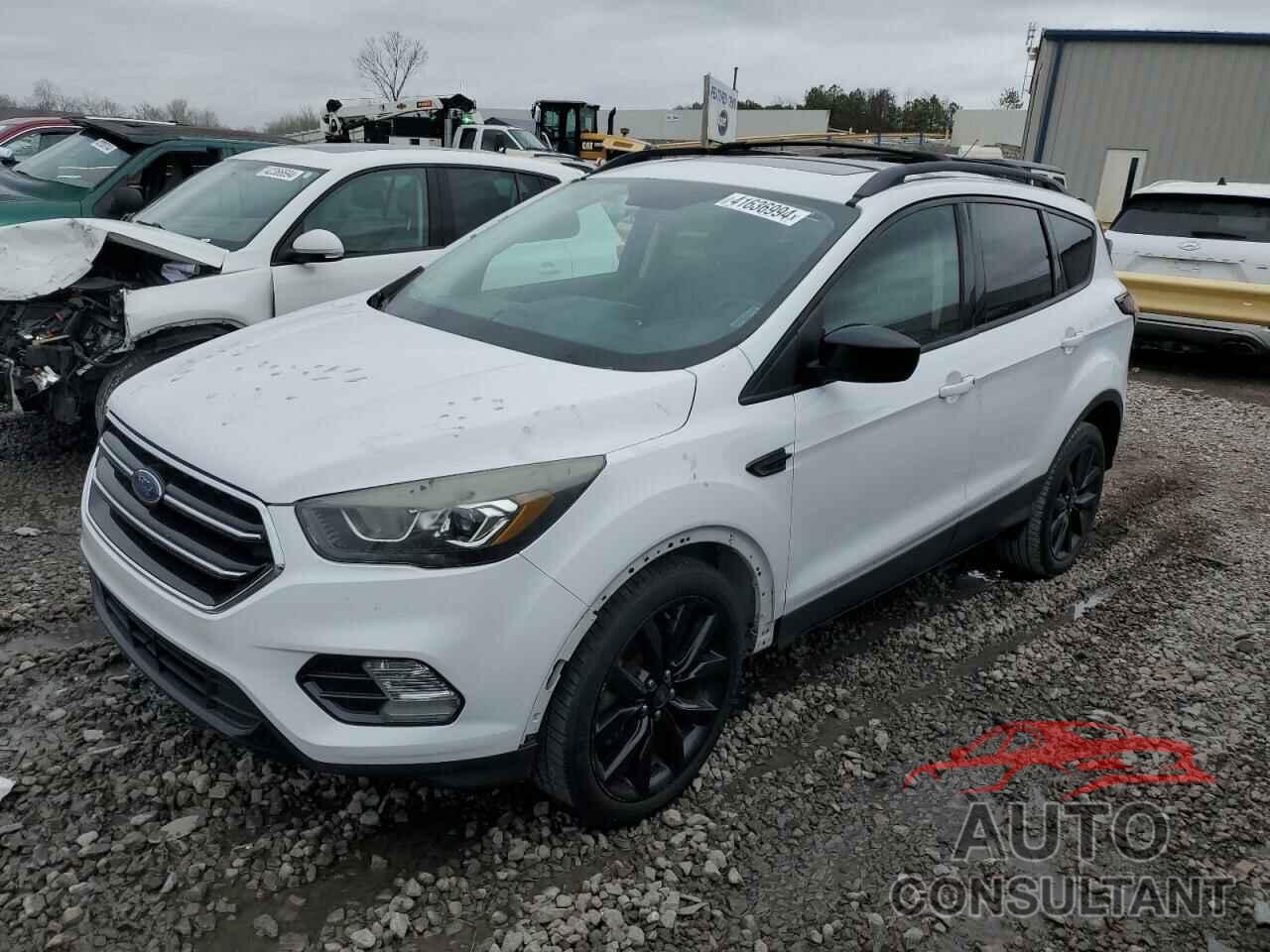 FORD ESCAPE 2017 - 1FMCU0G99HUC13115