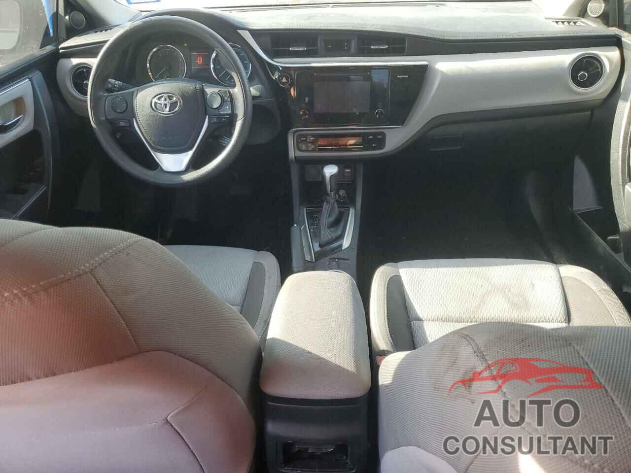 TOYOTA COROLLA 2017 - 5YFBURHE5HP656942